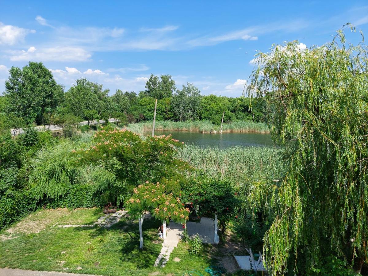 Vila De Pe Lac Амара Екстериор снимка