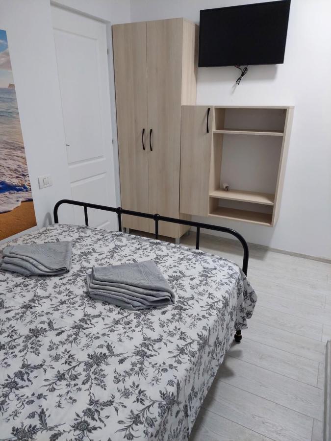 Vila De Pe Lac Амара Екстериор снимка